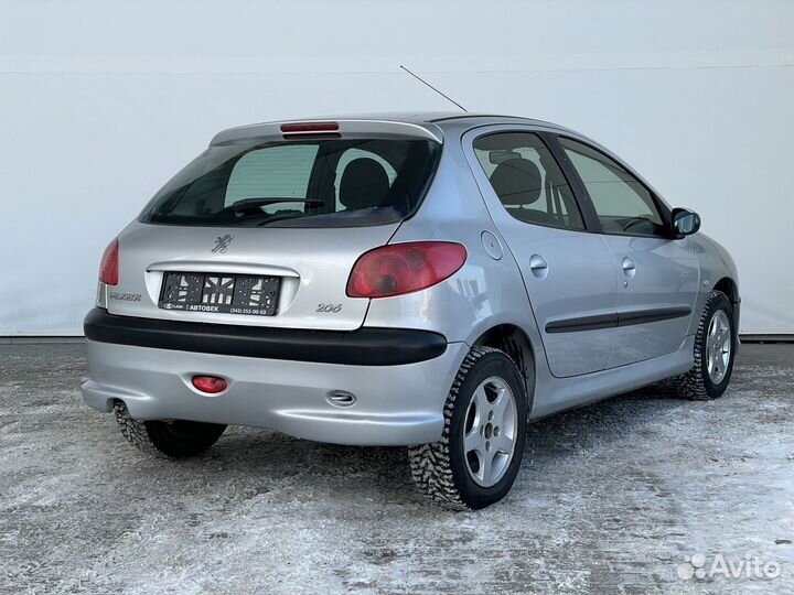 Peugeot 206 1.4 МТ, 2004, 217 000 км