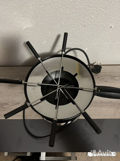 Фондю / фондюшница электрическая