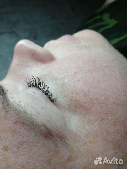 Наращивание ресниц на дому