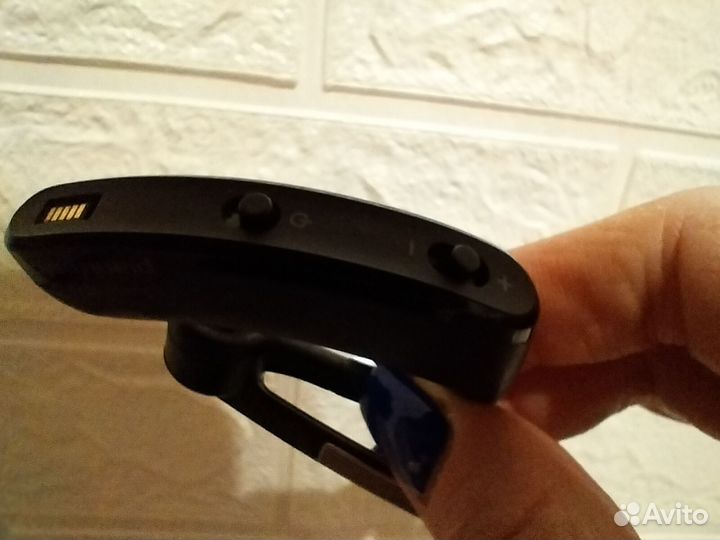 Plantronics voyager legend гарнитура