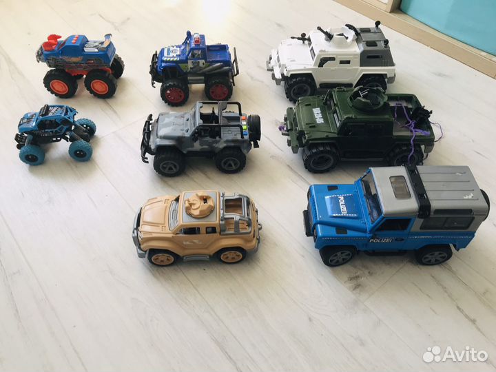 Машинки крупные