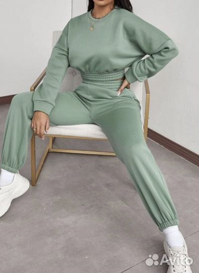 Костюм спортивный женский