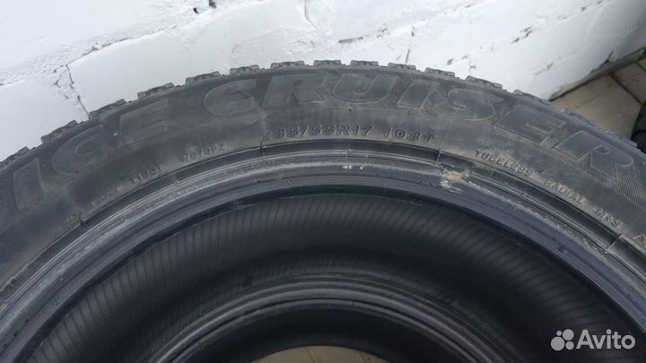 Bridgestone Ice Cruiser 7000 235/55 R17 103T