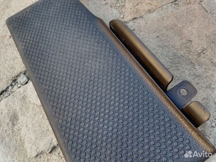 Площадка левой ноги на Фольксваген Посад CC 2010