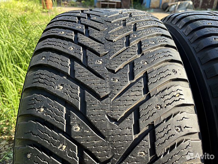Nokian Tyres Hakkapeliitta 8 SUV 285/60 R18 116T