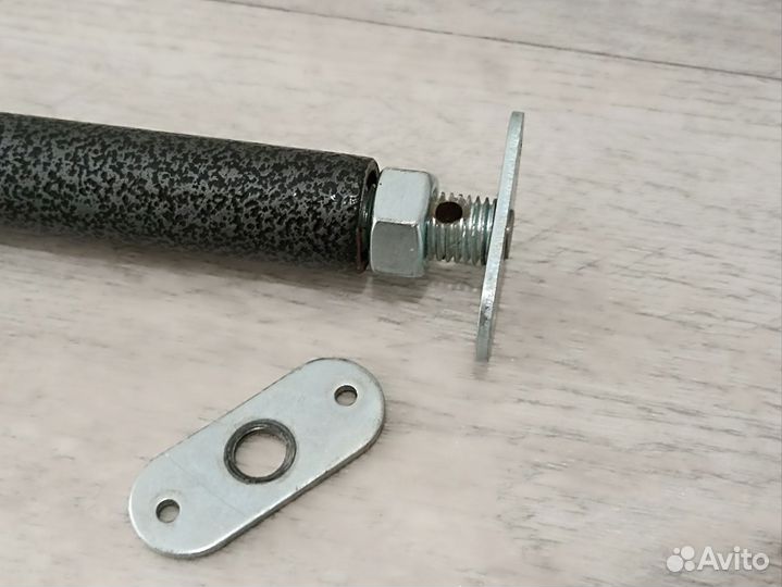 Турник в дверной проем 116 - 126 см