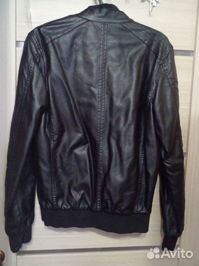 Куртка кожанка.Свитер50.Спецодежда летняя 48.Брюки