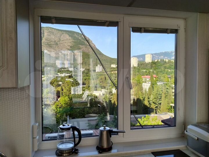 2-к. квартира, 55 м², 9/13 эт.