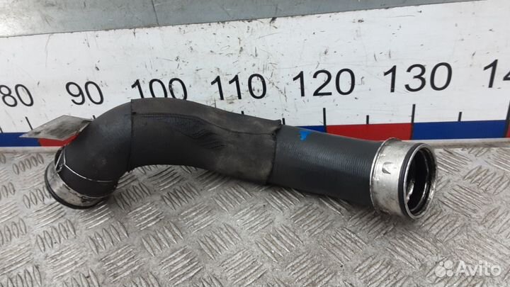 Патрубок интеркулера на Mercedes E-class W211(дизе