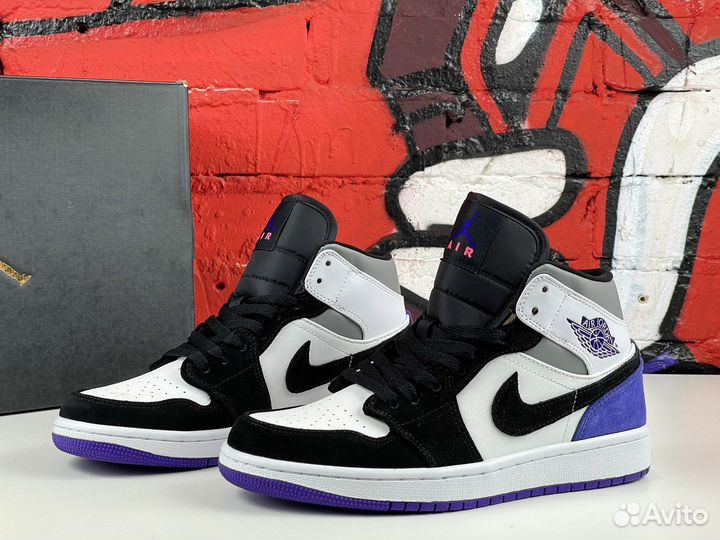 Nike Air Jordan 1 Mid SE Purple