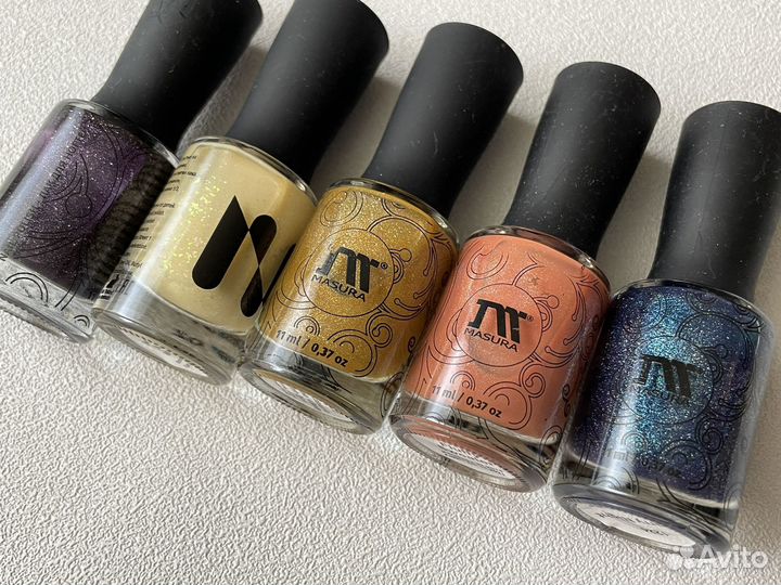 Лак для ногтей и слайдеры пакетом