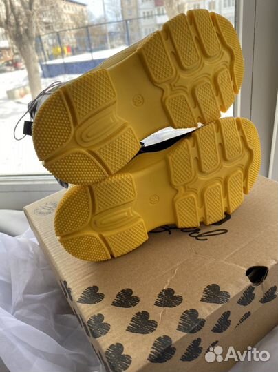 Новые демисезонные ботинки 30 размер