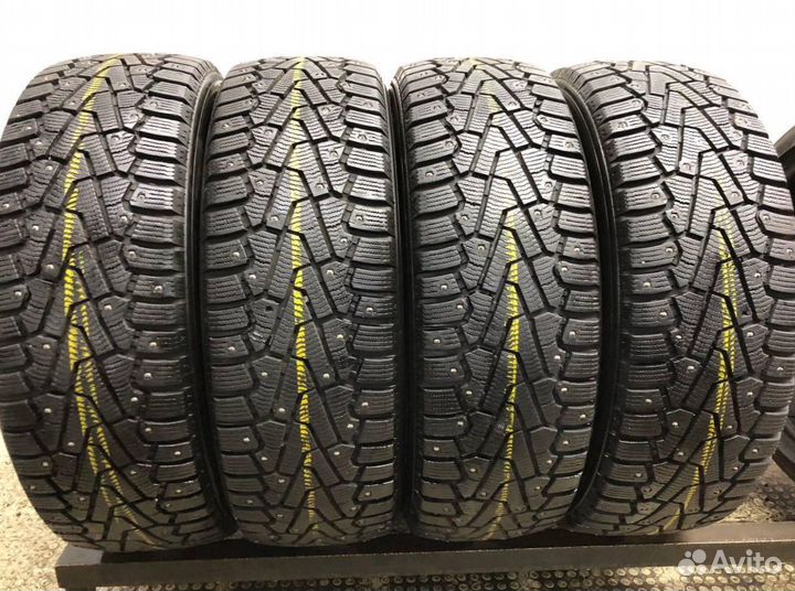 Pirelli Ice Zero 215/65 R17 98W
