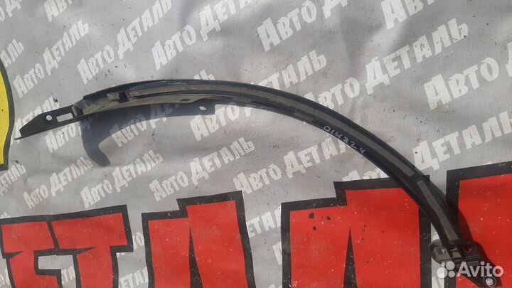 Накладка заднего правого крыла Toyota Rav 4 XV50