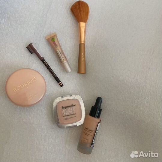 Косметика ободок пудра кисть консилер тон