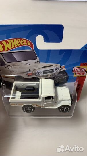 Машинка Hot Wheels Toyota Land Cruiser Ivory