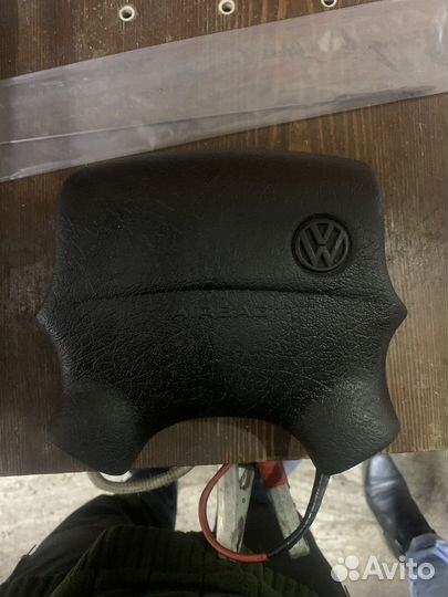 Подушка безопасности фольксваген гольф 3