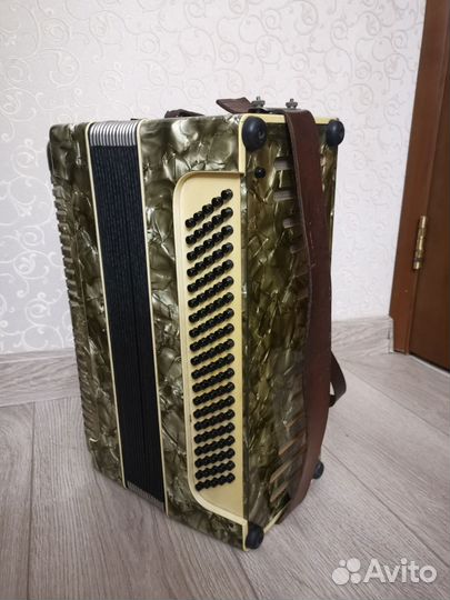 Баян Weltmeister