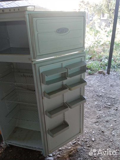 Холодильник atlant двухкамерный бу