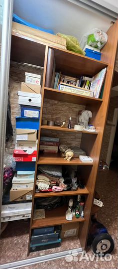 Шкаф купе с зеркальными дверями