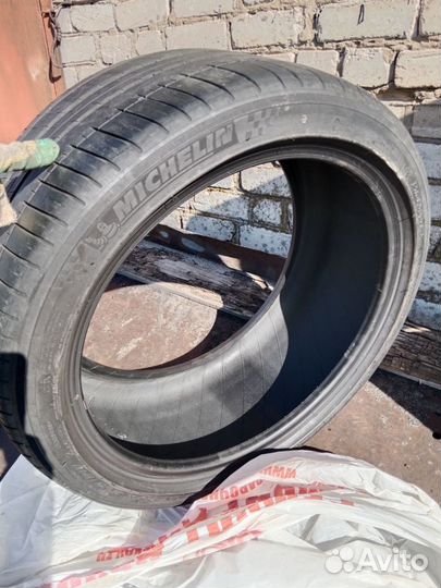 Michelin 4X4 A/T 285/45 R20