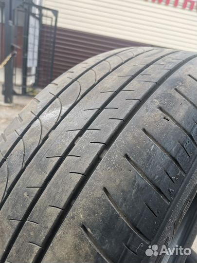 Bridgestone Dueler H/L 33A 235/55 R20