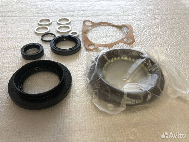 Комплект прокладок кпп toyota 0433128020