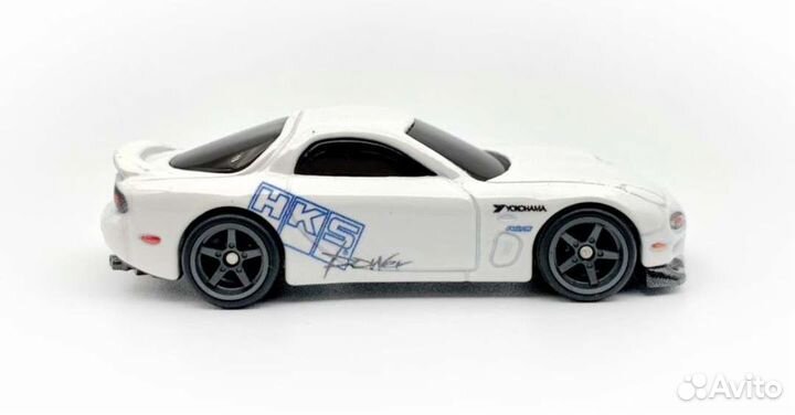 Hot Wheels Premium: Mazda rx-7
