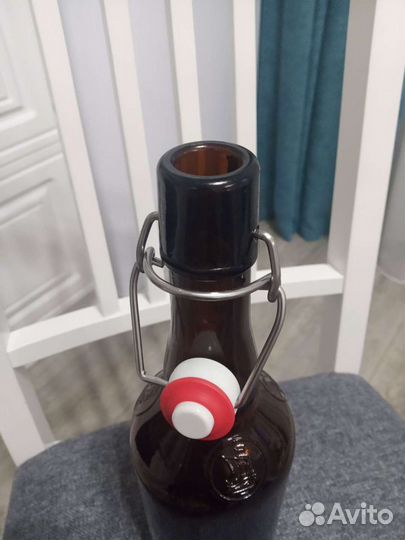 Бутылка с бугельной пробкой 0.75