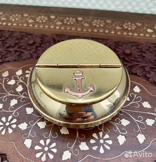 Пепельница новая