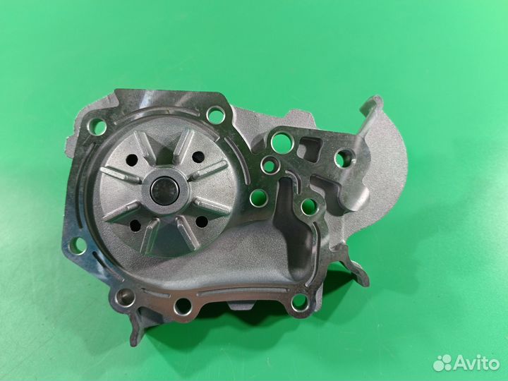 Помпа для Renault Logan
