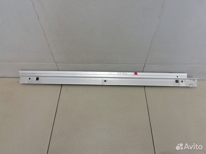 Направляющая стекла Megane II 2002-2009