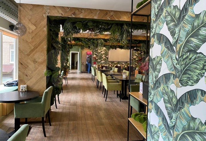 Столовая и кафе в бц, рядом с метро, 650 м²