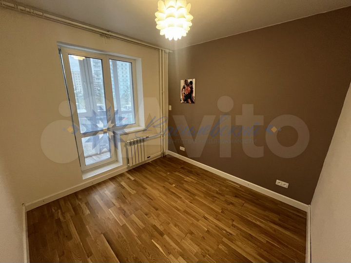 3-к. квартира, 60,5 м², 1/10 эт.