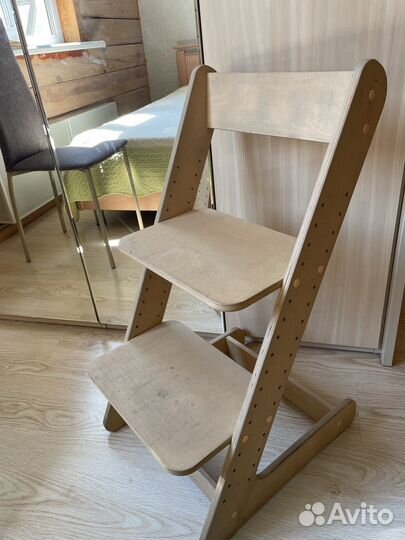Детский растущий стул