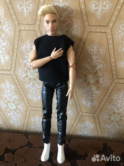 Кукла Кен шарнирный