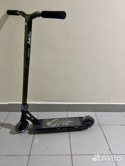 Трюковой самокат