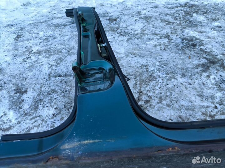 Правая стойка кузова Chevrolet Niva