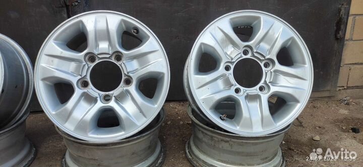 Оригинальные диски R16 Toyota Land Cruiser