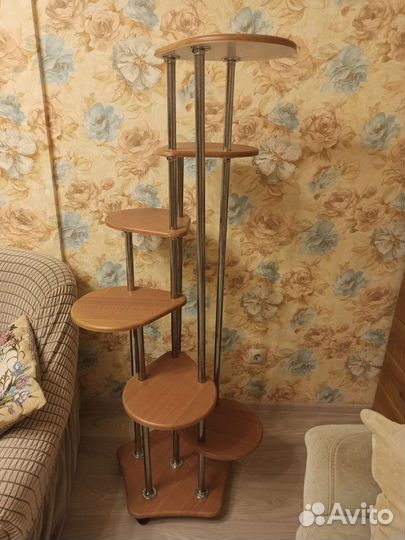 Подставка под цветы