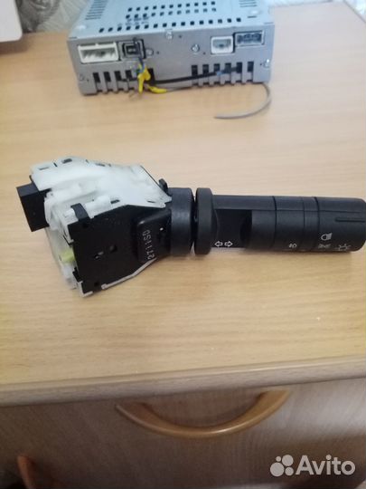 Переключатель поворотов И света