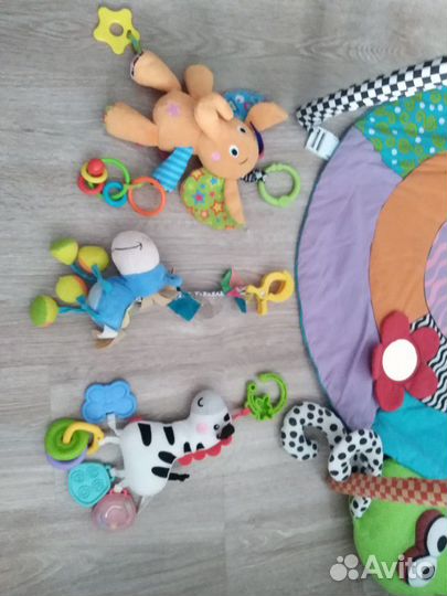 Развивающий коврик