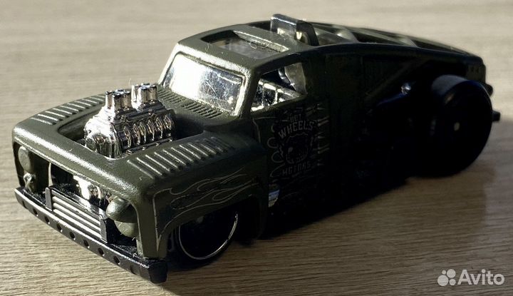 Коллекционная машинка Hot Wheels Erikenstein Rod