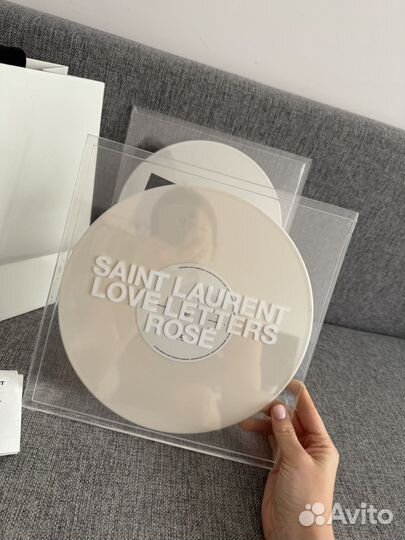 Пластинка Yves Saint Laurent оригинал