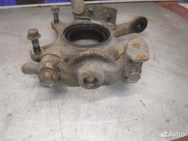 Кулак передний левый Toyota Lc Prado 120 1GR 2007