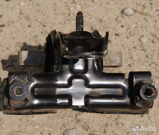 Опора двигателя VW Polo 5 sedan