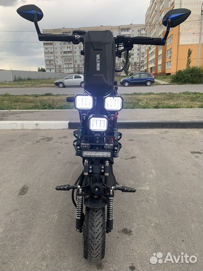 Эксклюзивный электросамокат