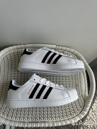 Adidas superstar