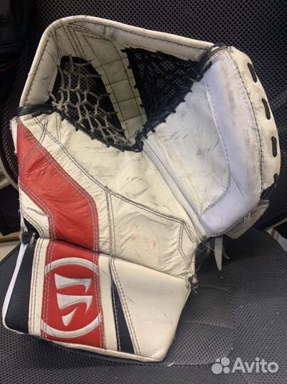 Ловушка и блин хоккейного вратаря