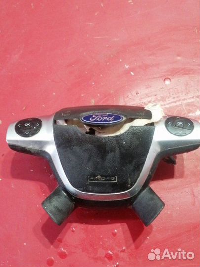 Взорваная подушка безопасности Ford Focus 3